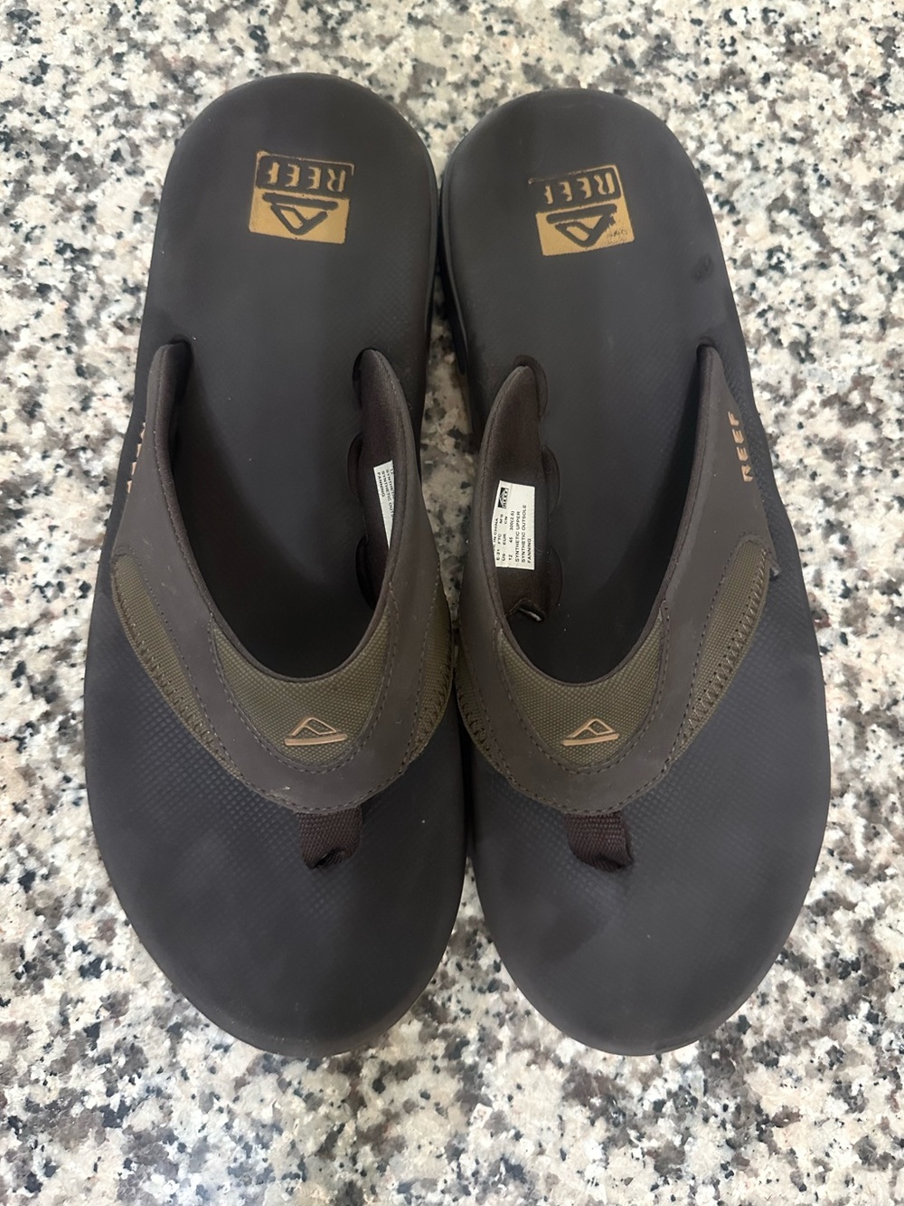 REEF men’s flip flops - Picture 2 of 10